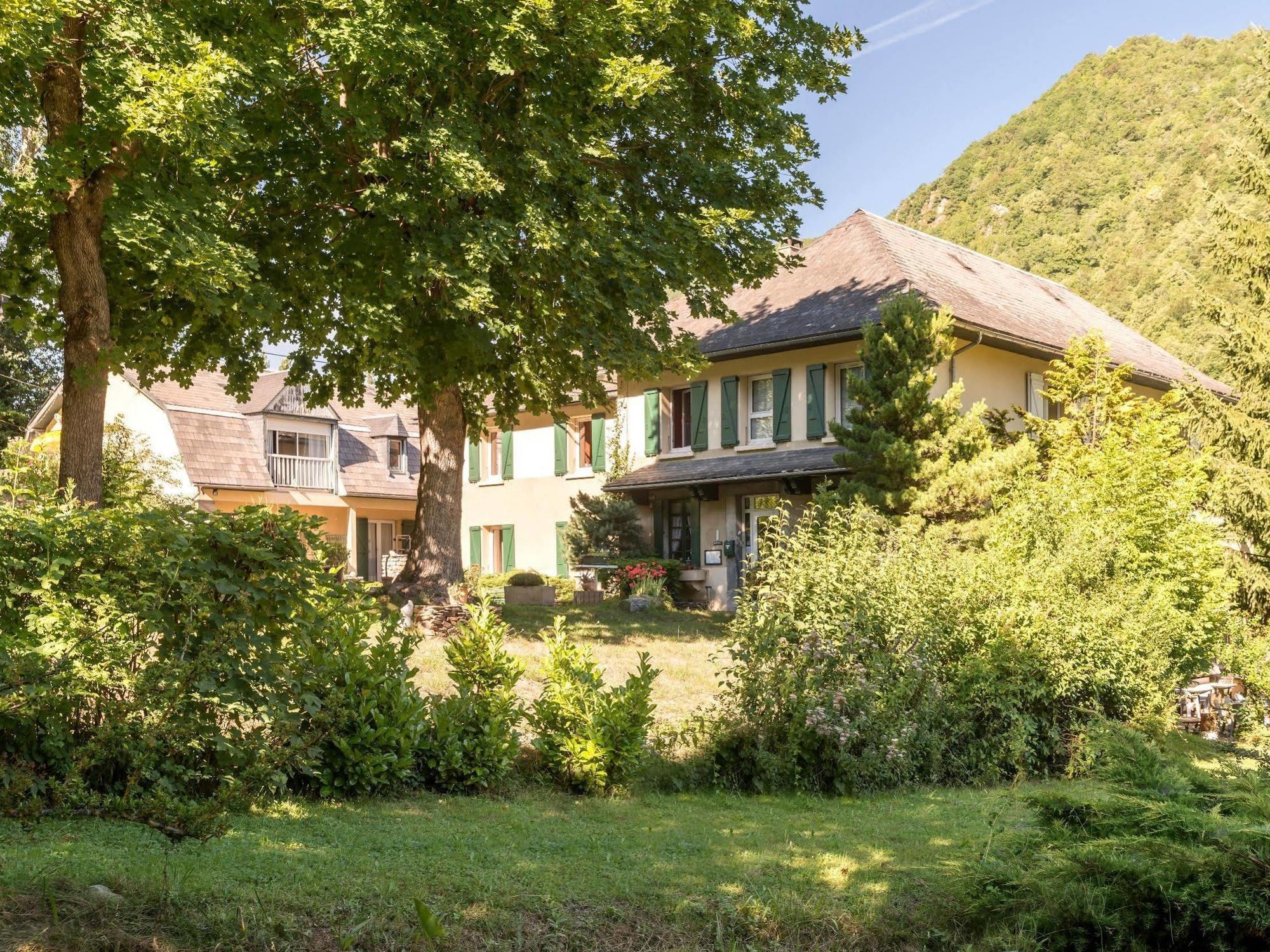 Hotel Du Val D'Aure Cadeac Ngoại thất bức ảnh